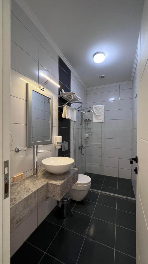 Mimoza Hotel 올루데니스 외부 사진