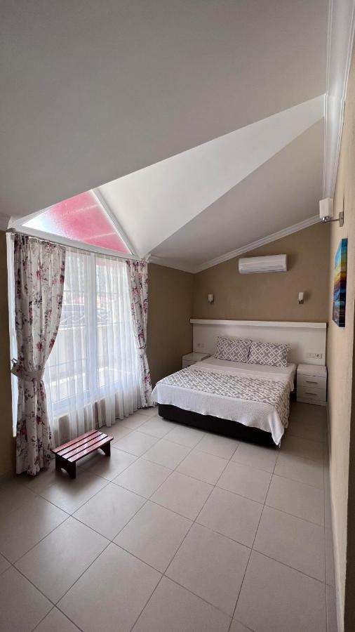 Mimoza Hotel 올루데니스 외부 사진