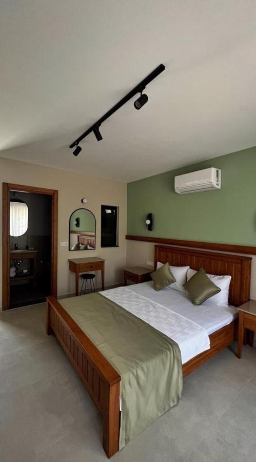 Mimoza Hotel 올루데니스 외부 사진