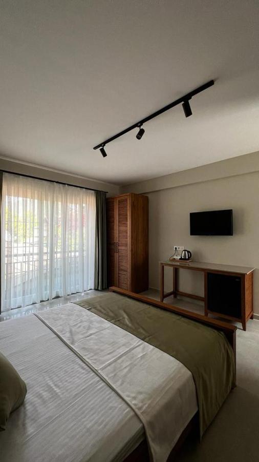 Mimoza Hotel 올루데니스 외부 사진