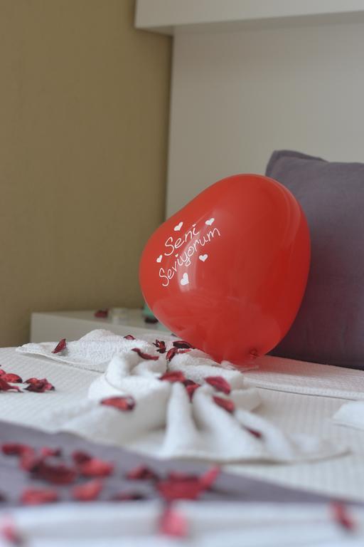 Mimoza Hotel 올루데니스 외부 사진